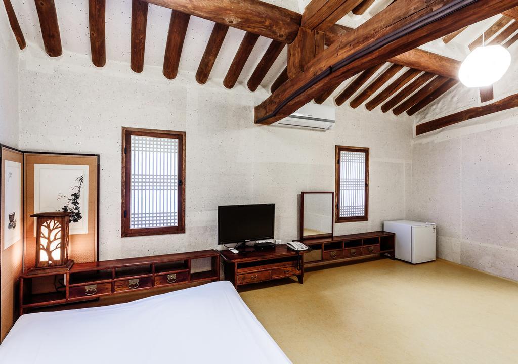Kasan Tobang Hostel Seogwipo Ngoại thất bức ảnh